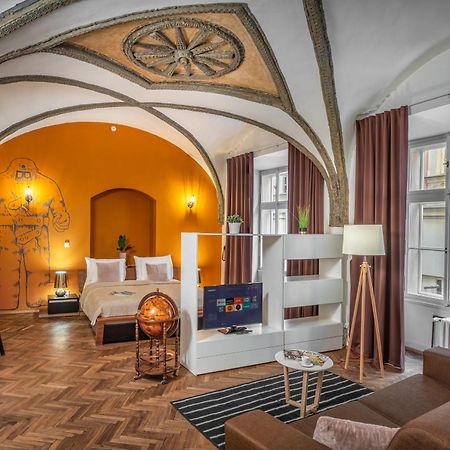 7 Tales Apartments By Adrez Prague Exterior photo