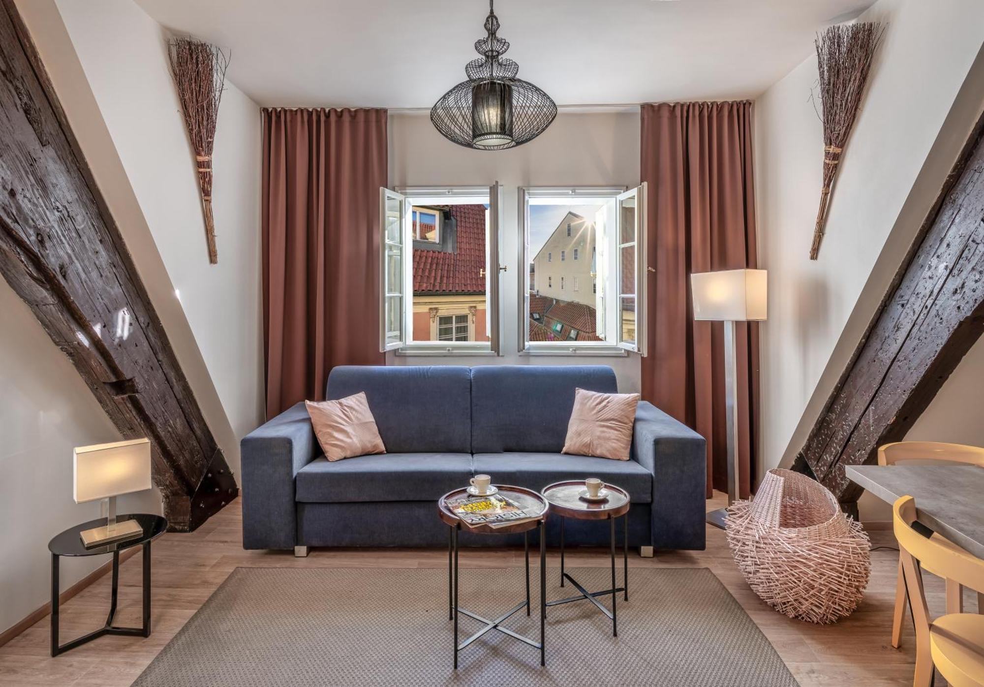 7 Tales Apartments By Adrez Prague Exterior photo