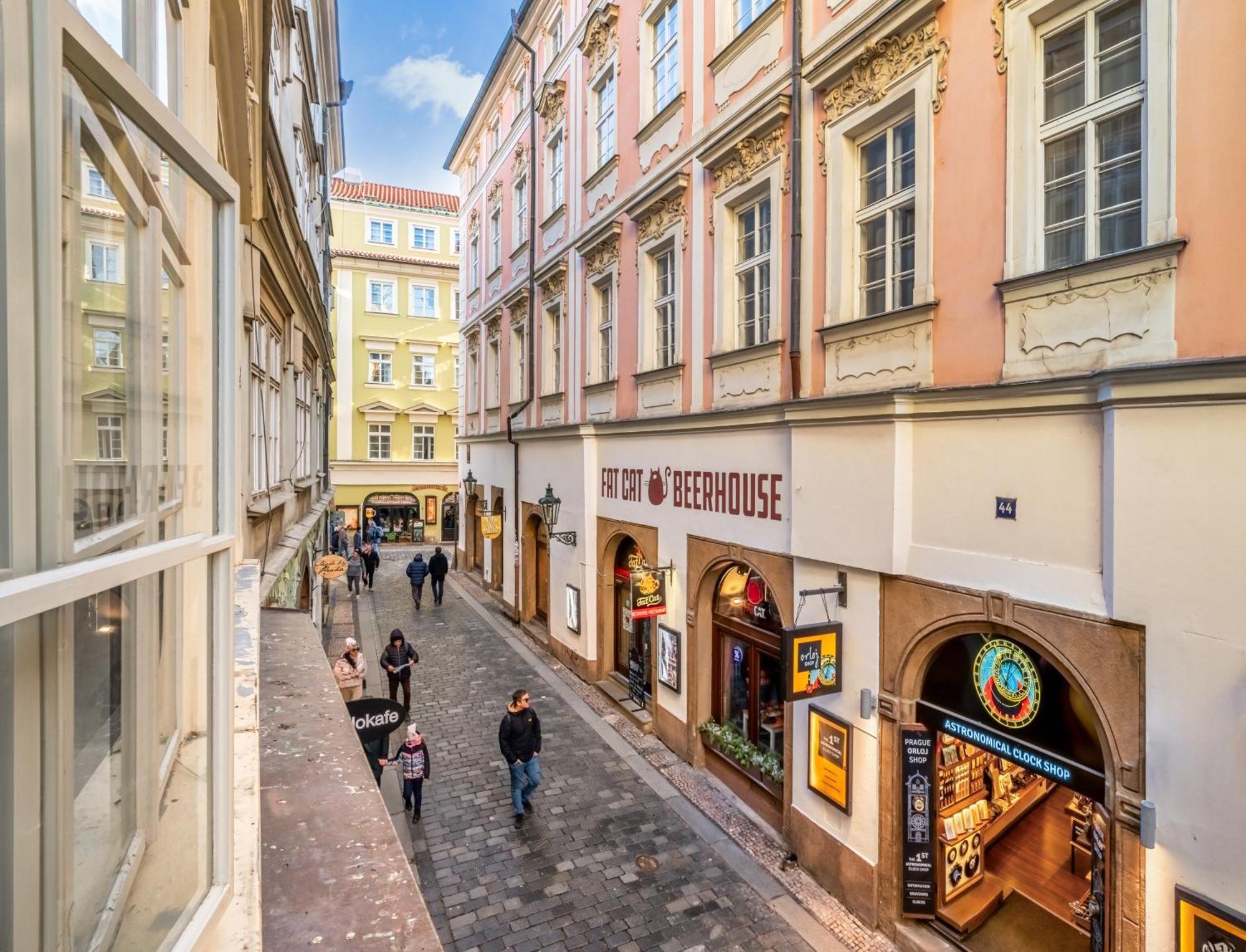 7 Tales Apartments By Adrez Prague Exterior photo