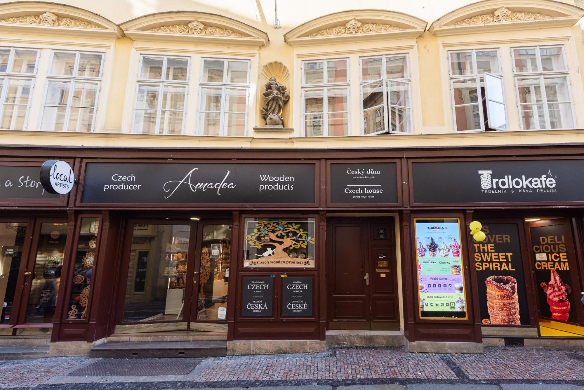 7 Tales Apartments By Adrez Prague Exterior photo