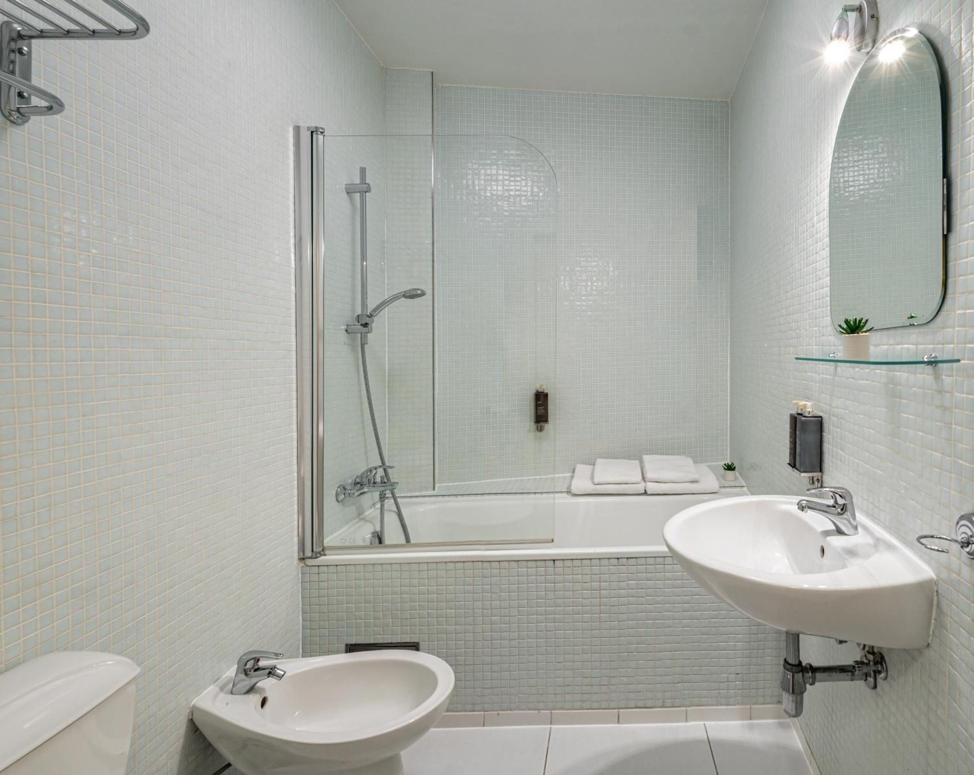 7 Tales Apartments By Adrez Prague Room photo